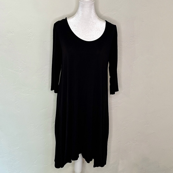 Mother Bee Apparel Black Dress with pockets - Picture 1 of 10